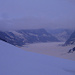 Resultat der Südströmung am 28.5.2008: Der Aletschgletscher hat die Farbe von Sahara-Sand angenommen!