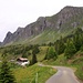 Via Chimmi bin ich zur Alp Palfries abgestiegen. Von hier geht es - auf geteerter Strasse via Alp Labria zu meinem Ausgangspunkt.