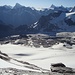 Blick zurück zur Cabane. Im Hintergrund Matterhorn, Dufourspitze und Co.
