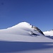 Tagesziel [peak3117 Piz Medel] (3210m) in voller Pracht.