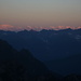 2. Tag: Walliseralpen über den Bergen des Verzascatals im ersten Morgenlicht