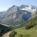 Abstieg in das Val Mora, im Hintergrund der Piz Murtaröl 3180 m