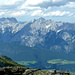 Blick nach Norden übers Inntal hinweg ins südöstliche Karwendelgebirge