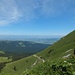 Vue sur le Jura depuis la montée au Moléson