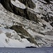 Tiefblick beim Abstieg vom Nesthorn auf den zerfurchten Beichgletscher. Die Normalroute von den Oberaletschhütten aufs Nesthorn führt durch die wilden Abbrüche zum Gredetschjoch hinauf (ZS-; Firn / Eis bis 50°).
