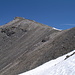 Südgipfel des Wängerhorns. Der eigentliche Gipfel befindet sich rund 200 m weiter hinten, und man muss einige Felszähne überwinden.