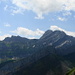 Die mittlere Alpsteinkette mit den wilden Felstürmen wird gekrönt vom Altmann