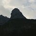 Mächtig zeigt sich der Vorder Walenstock (2346m) bei der Anreise vom Engelberger Tal aus.