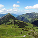 Blick nach Norden zum Pilatus. <br />Unten links, dem feinen hellen Strich entlang führt die Route hoch.