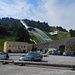 Olympiaschanze Garmisch - der Schanzenrekord liegt  bei 143.5m, aufgestellt von Simon Ammann beim Neujahrsspringen 2010, auch heute wurde bereits wieder für den kommenden Winter gesprungen