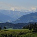 hübscher Ausblick zu den Berner Alpen, an welchen sich bereits die nächste Wetterstörung aufbaut