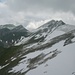 Gipfelaussicht Zwelfer (2135m) zum Schwalmis (2246,0m) und Risetenstock (2290m).