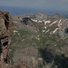 Gipfel Uncompahgre Peak - Blick vom Gipfel entlang der Steilabbrüche nach Nordwesten zum Precipice Peak (mittig, unser Tourenziel vom 10.07.2009) und Dunsinane Mountain (rechts daneben).