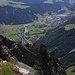 Aussicht vom Ful Berg (2074m) nach Engelberg (1000m).