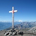 Gipfelkreuz, Kantonsgrenzpunkt BE | VS - mit dem höchsten Gipfel der Alpen im Hintergrund