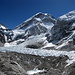 Khumbu - eisbruch, Westschulter und im Hintergrund mit der kleinen Schneefahne am Gipfel der Mount Everest