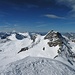 Sicht zur Jungfrau 4158m, am linken Horizont viele Walliser 
