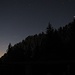 Nachthimmel über dem Gummi (Blick nach Osten).<br />In der Bildmitte ist der Sternhaufen der Plejaden (japanisch Subaru) zu erkennen.