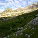 Die alte Alphütte von Sambucco mit der traumhaften Kulisse des oberen Talkessels des Monte Zucchero