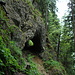 Spektakulärer Tunnel-Durchschlupf im Nagelfluhfels des Spitzlis