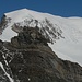 Alphubel: auf dem Bild nicht sichtbar, aber je eine 4er Seilschaft bestieg den Berg via "Eisnase", bzw. den traditionellen Aufstieg direkt von der Längflue