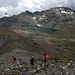 Si scende in vista del Gran Lac, il più grande lago naturale della Val d'Aosta