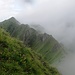Immer wieder hüllt uns Nebel ein.