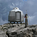 Abri-bivouac au sommet de la Grignetta
