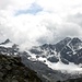 <b>Pervengo così alla sella a quota 2721 m, sullo spartiacque tra la Val Vignun e la Val Rossa.</b> 