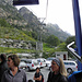 Warten auf die Seilbahn nach Jungen
