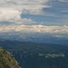 Blick vom Taufenkopf zur Mutspitze, hinten die Dolomiten