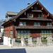 Schöne Häuser an der alten Gotthardstrasse