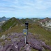Auf dem Gipfel des Gufelstock 2436m mit Sicht auf die nun kommende Gratwanderung