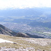 Rückblick auf Innsbruck - in Bildmitte bereits weit unten der feslige "Kaserkopf"