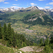 Vue du sentier, Piz Cotschen au millieu, Ardez en bas, Val Tasna à droite, Val Tuoi à gauche
