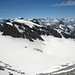 Bächistock 2914m, Aufstieg vom Windkessel (linker Bildrand) zum P.2915m mit Wetterstation, weiter am Grat folgen bis zum Bächistockfirn und schlussendlich Bächistock-Gipfel