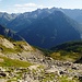 Auf der Bocchetta Fiorasca Nord - Blick auf Alpe Brünesc. Rechts das Val Prato