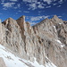 Im Aufstieg zwischen Trail Camp und Trail Crest (in den "Switchbacks") - Blick zum Kamm zwischen Trail Crest und Mount Whitney.