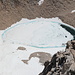 Gipfel Mount Whitney - Blick in nordöstliche Richtung hinunter zum Iceberg Lake.