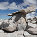 Gipfel Mount Whitney - Felsplatten und -blöcke, wohin man schaut.