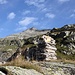 <b>Ometto di sassi all'ingresso della Val Cadlimo.</b>