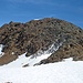 Rückblick zur Köllkuppe. Am Gipfel ist die Gruppe erkennbar, die am Gratübergang zur Veneziaspitze umgekehrt ist.