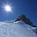 bereits wieder im Abstieg: Rückblick zum Gipfelaufbau des Mont Blanc du Tacul
