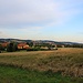 Blick auf Neustadt/Sa. mit der Götzinger Höhe links und dem Karrenberg bei Polenz rechts