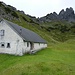Golfplatz-Green rund um die Alphütte
