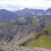 Im Vordergrud: Grubigjoch und Südgrat der Wetterspitze(Aufstieg); Links Maldongrat, rechts Muttekopf
