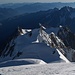 Blick vom Mont Blanc zur Aufstiegsroute mit Mont Maudi, Mont Blanc du Tacul und hinten links der Aig. du Midi.<br />Jetzt heisst es, wieder den ganzen Weg zurück ;-)