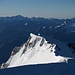 Blick vom Mont Blanc zum Mont Blanc de Courmayeur. Und gerade dahinter müsste der Gran Paradiso sein!