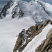 Beim Klettern über den Cosmique Grat: Blick zurück Richtung Mont Blanc!