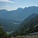 Blick über den Lautersee und Mittenwald ins schöne Karwendel.